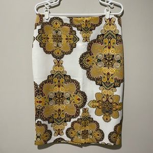 Ny&Company Preloved skirt Beautiful design stretch material. Size 10